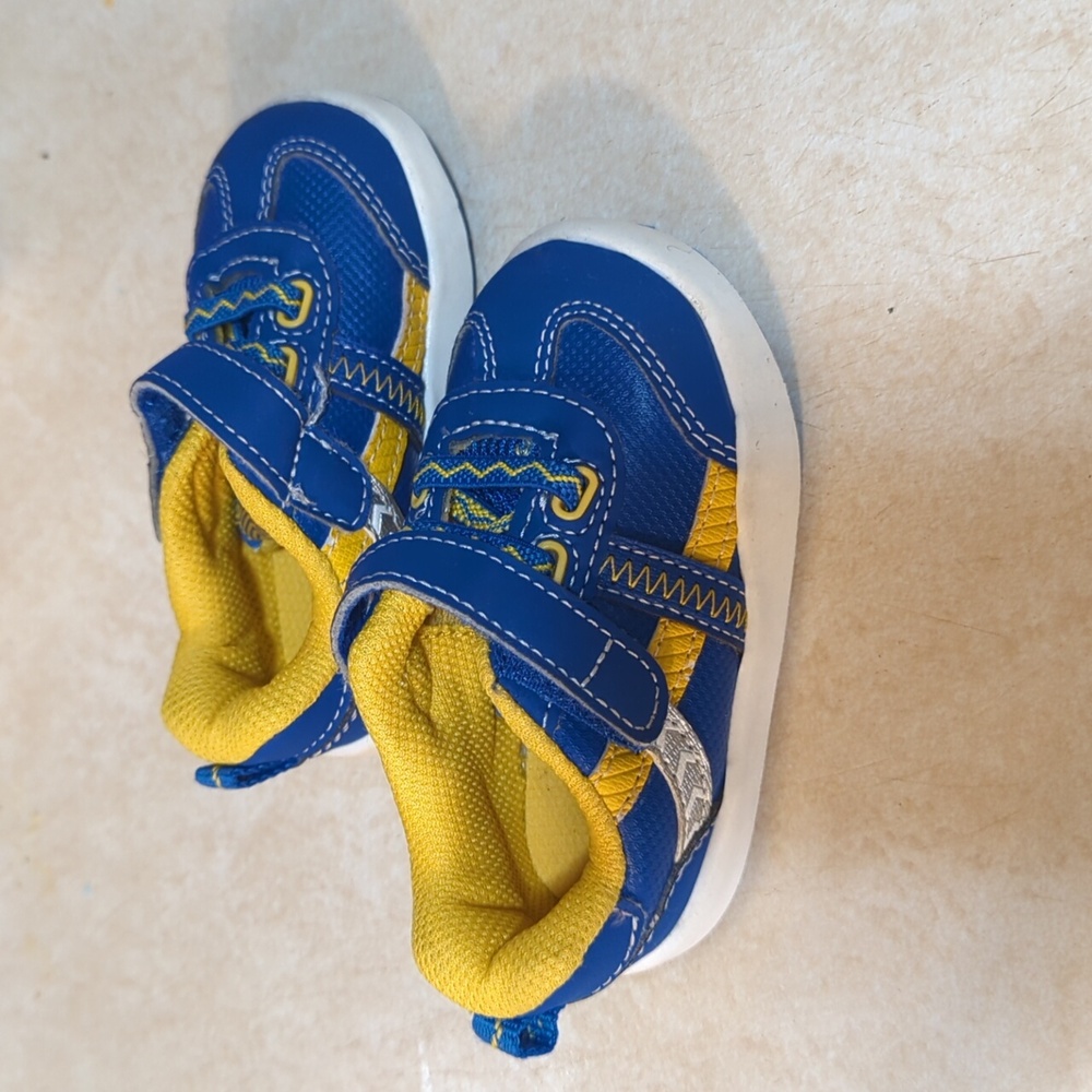 4/$20 Toddler shoes